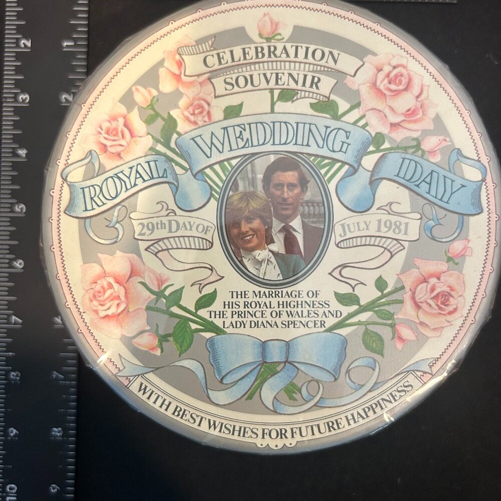 RARE SEALED Royal Wedding Charles & Diana 7/29/81 Callard & Bowser Toffee Tin